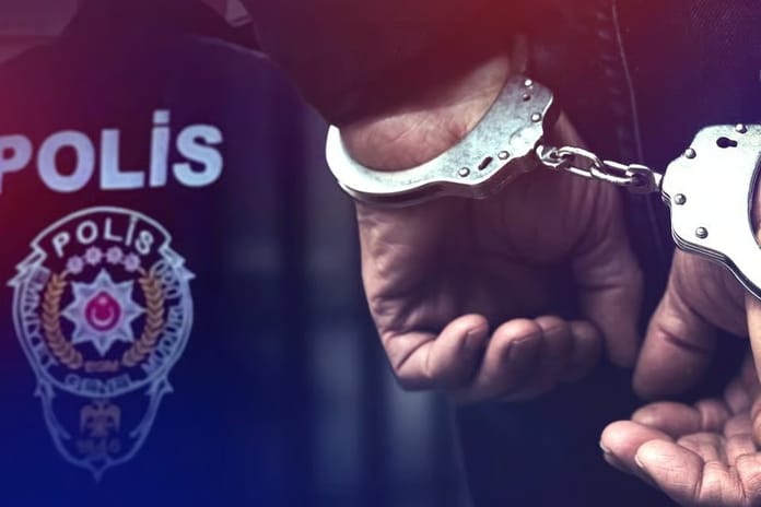 Kırmızı bülten ve kırmızı difüzyonla aranan 17 suçlu yakalandı