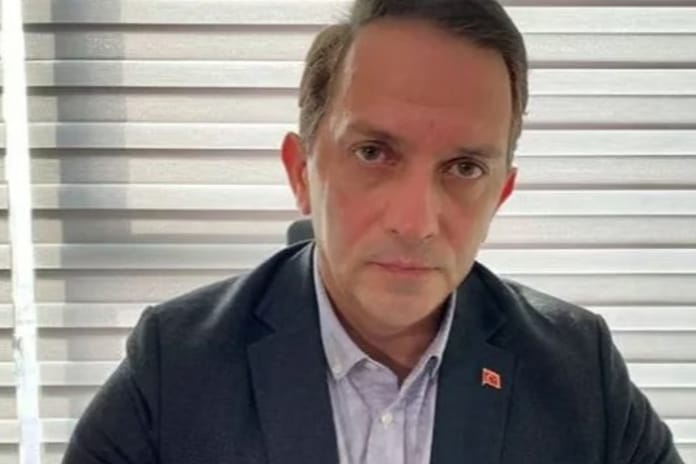 Mücahit Birinci AK Parti'den istifa ettiğini açıkladı