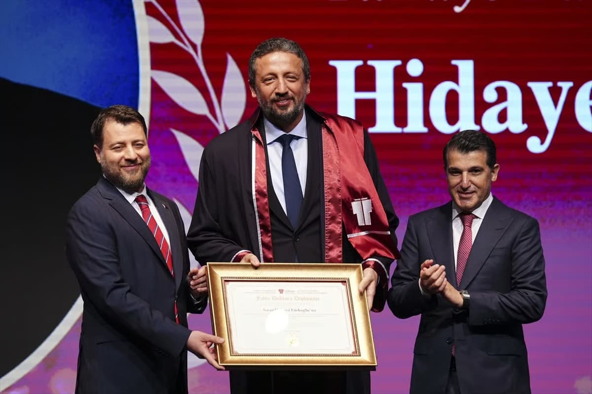 TBF Başkanı Hidayet Türkoğlu'na fahri doktora ünvanı