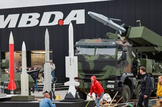 French Push to Exclude UK from EU Defense Fund Backfires