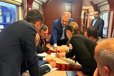 Arab News: Türkiye, Ukrayna savaşında eşsiz bir yaklaşım sergiliyor