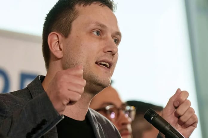 Grönland Başbakanı Nielsen Trump'ın hastane gemisi teklifini reddetti