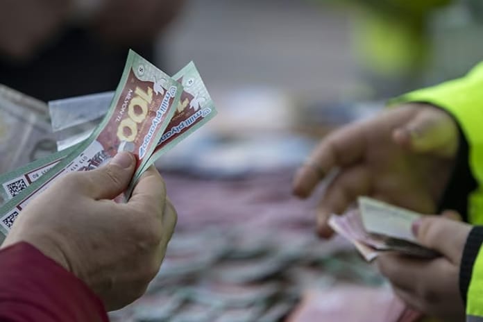 İstanbul Valiliği duyurdu: Cami çevrelerinde Milli Piyango satışı yasak