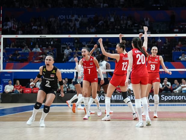 Filenin Sultanları, Milletler Ligi'nde durdurulamıyor: İstanbul'da Dominik Cumhuriyeti'ni set vermeden geçip namağlup seriyi sürdürüyorlar