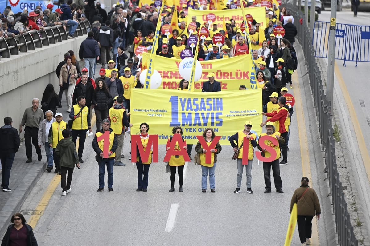 Başkentte 1 Mayıs böyle kutlandı! Doruk Madencilik işçileri de meydandaydı