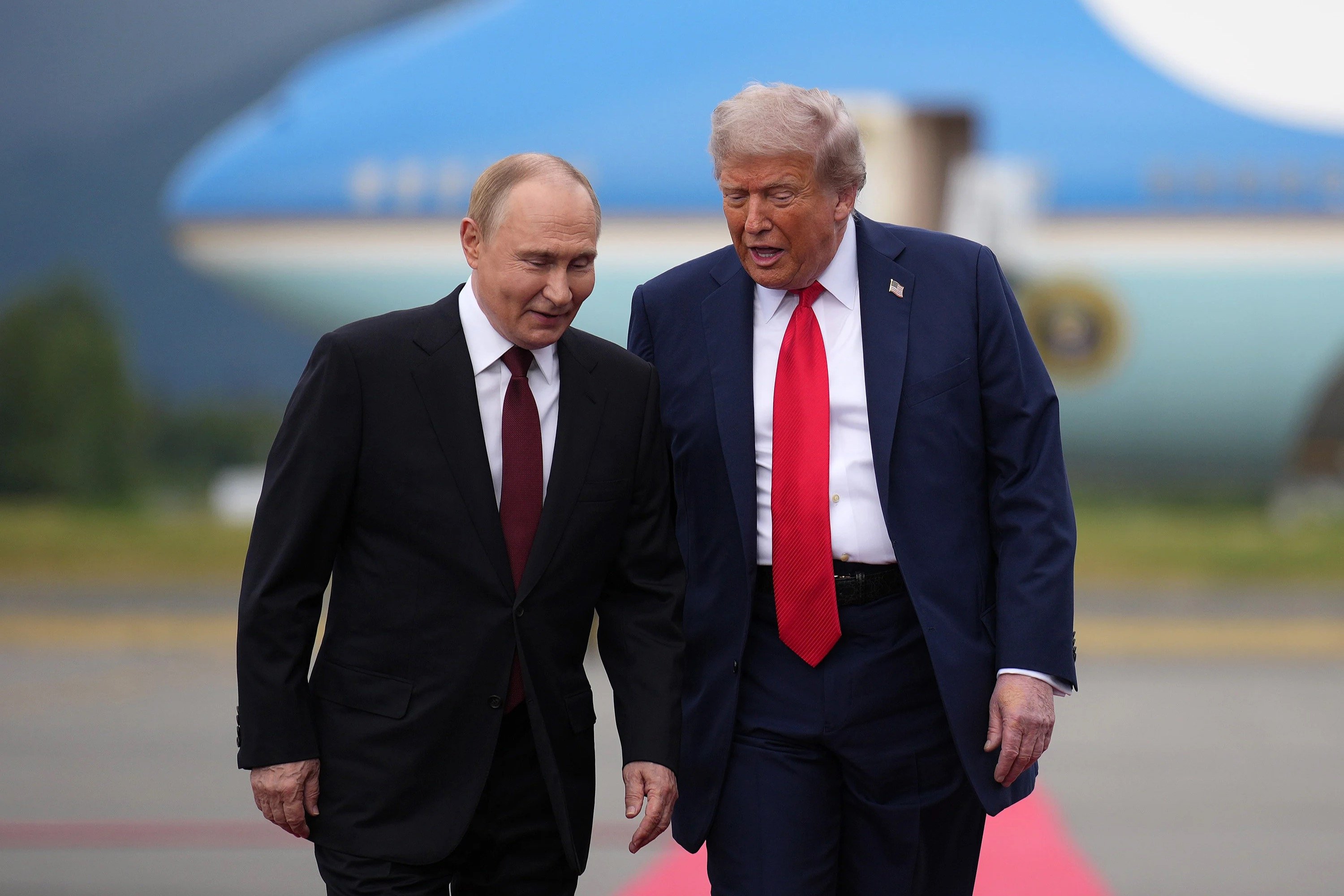 Trump Calls Putin and Zelensky to Revive Stalled Peace Talks