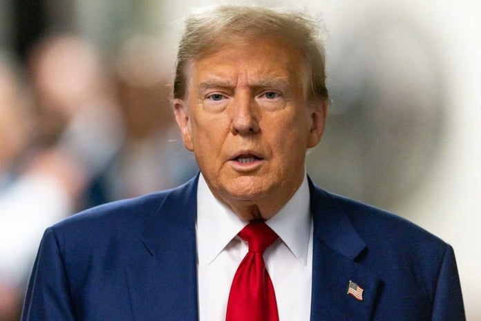 Trump İsrail’e desteğini yinelerken İran’a “masaya otur” çağrısında bulundu