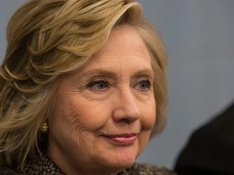 Clinton Says Israel Pushed War on Iran Throughout Her Tenure