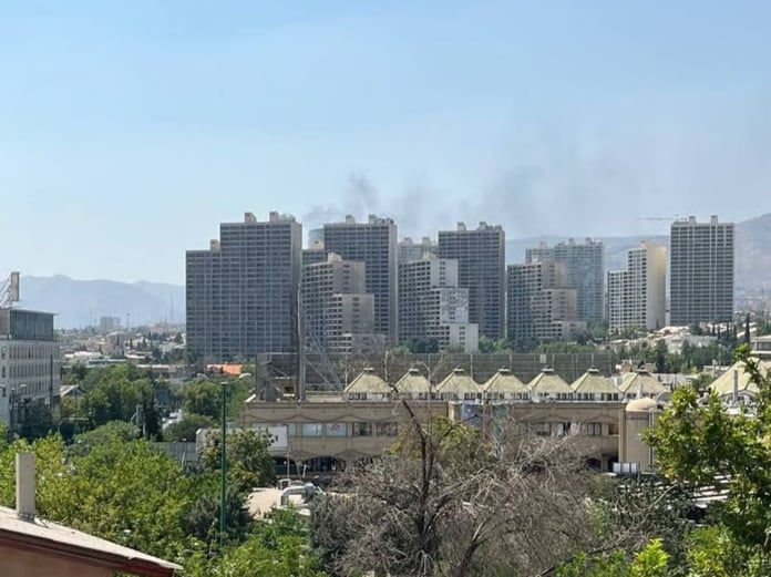 İsrail Tahran’daki Mehrabad Havaalanının çevresini bombaladı