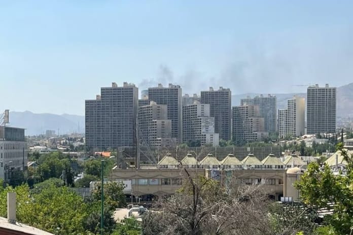 İsrail Tahran’daki Mehrabad Havaalanının çevresini bombaladı