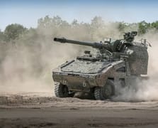 Bundeswehr 84 RCH 155 tekerlekli obüs siparişi verdi