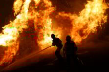 Portekiz'de orman yangınlarıyla mücadele sürüyor: 3 ölü