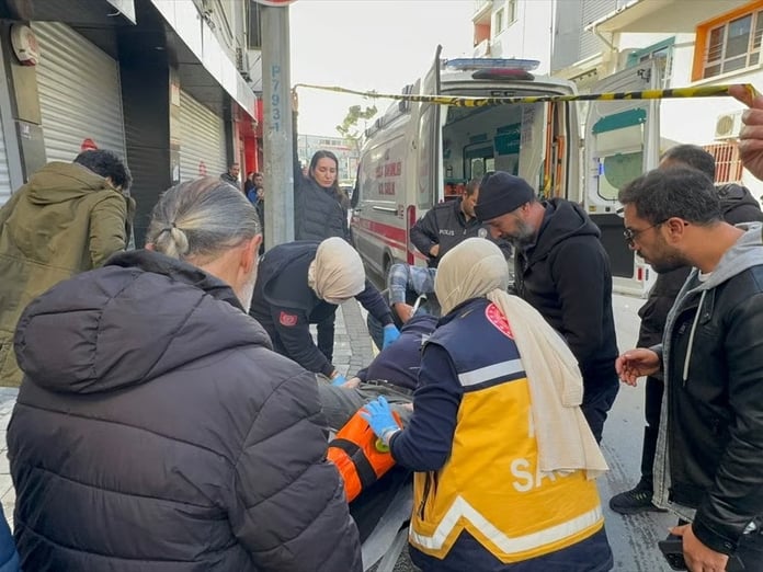 YRP Aydın İl Başkanı, gazeteciyi bacağından vurdu