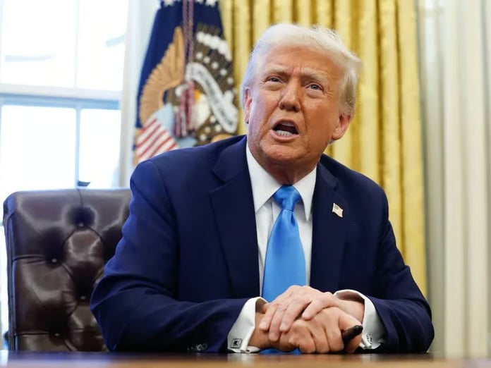 Trump’tan İngiltere’ye Diego Garcia tepkisi: Büyük aptallık yapıyorlar