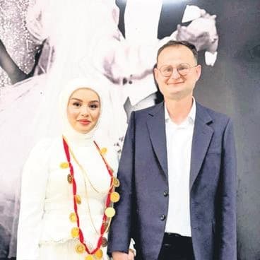 Mustafa Ateşoğlu ve Mamura Burkhanova - SABAH