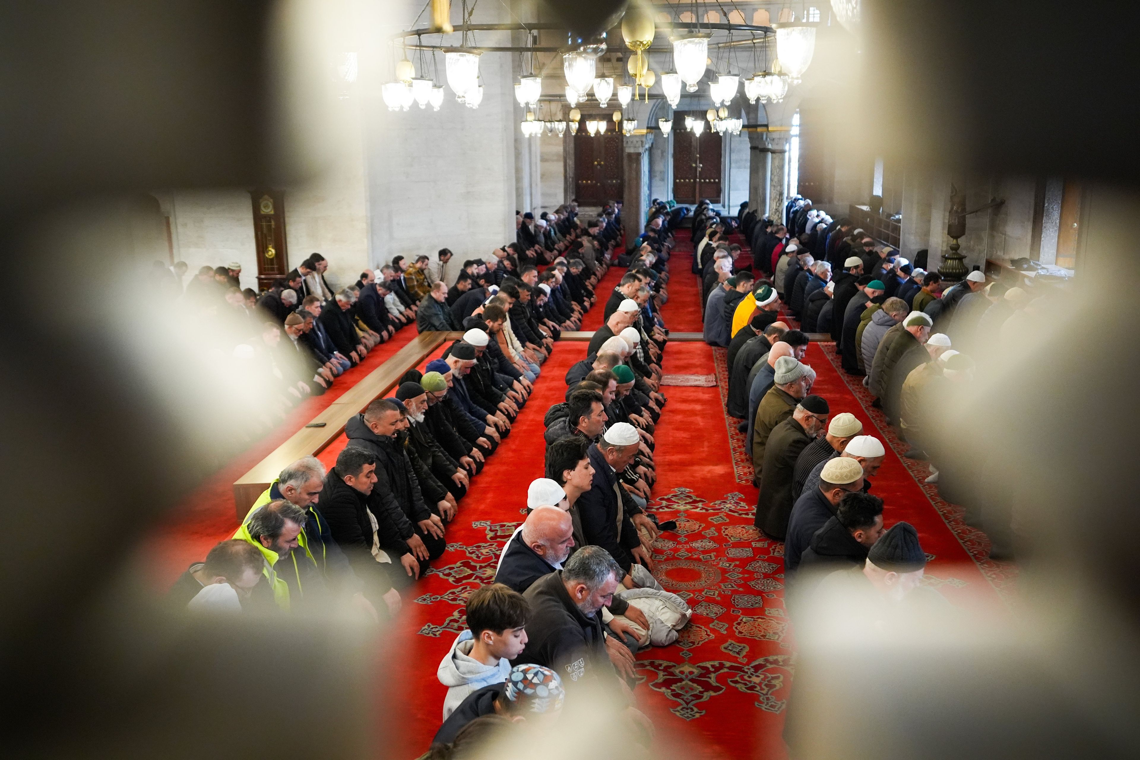 Cuma Hutbesi 12 Aralık | Diyanet ile 12 Aralık Cuma Hutbesi konusu nedir?