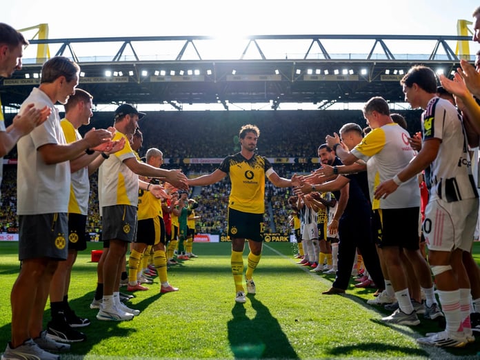 Borussia Dortmund'un efsanesi Mats Hummels, Juventus maçıyla futbol kariyerine veda etti