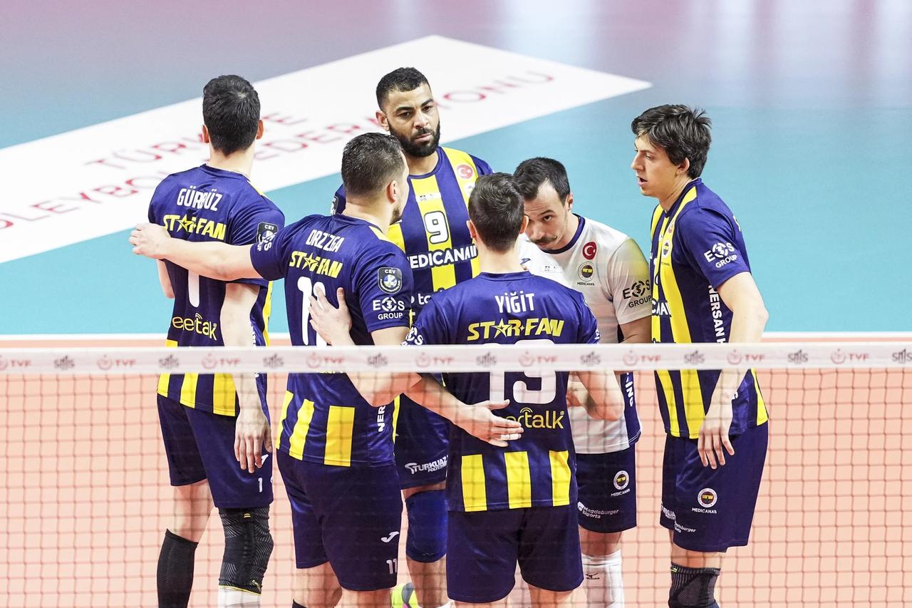 Fenerbahçe Efeler Ligi'ni üçüncü tamamladı