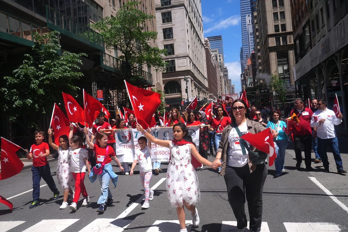 New York'ta Türk Günü Yürüyüşü düzenlendi
