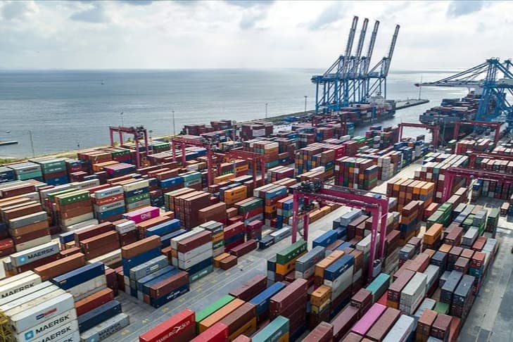 Dış ticaret hadleri nisan ayında yükseldi: İhracat birim değer endeksi yüzde 3,3 arttı