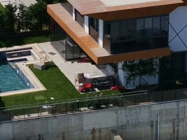 Elektrik akımına kapılan Ferdi Zeyrek'in evindeki incelemeden ilk bulgular