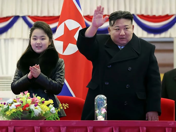 Kim Jong-un kızını liderliğe hazırlıyor iddiası