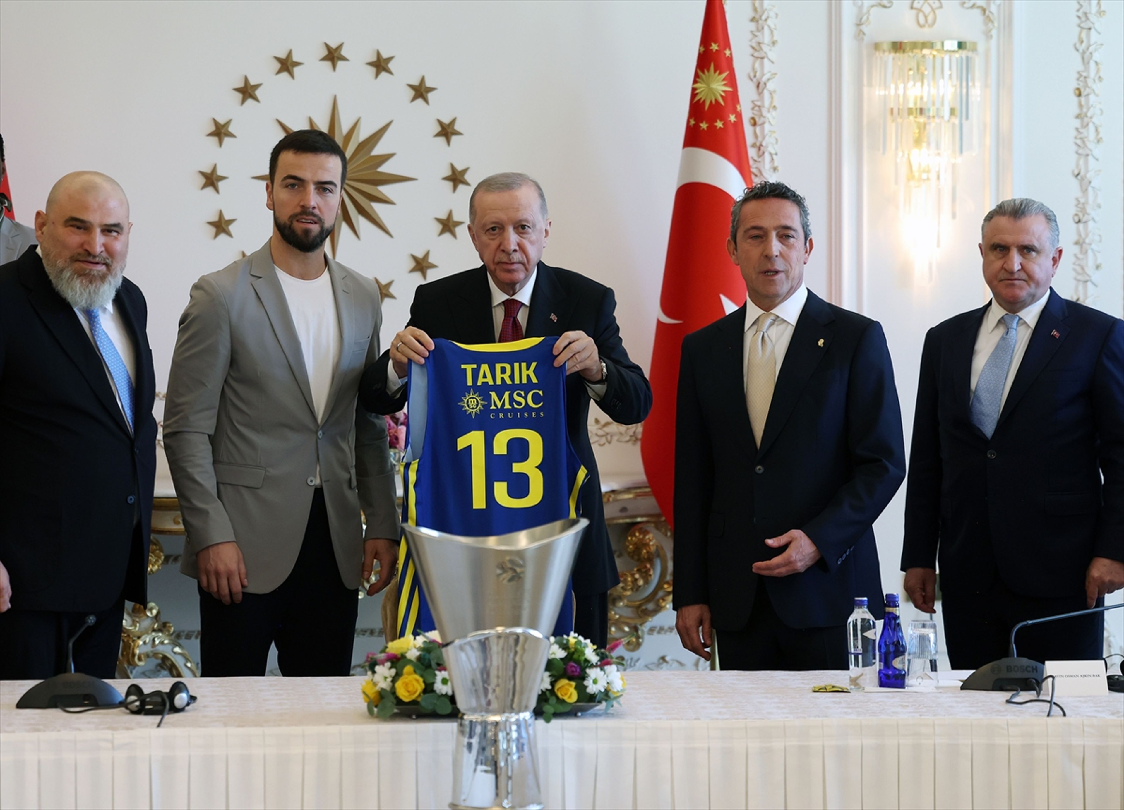 Forma takdim edildi