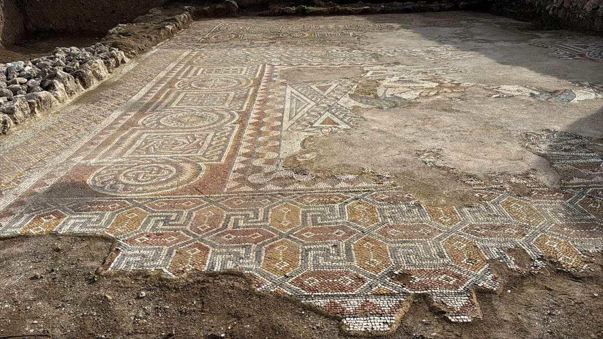 Karadeniz'in Zeugması Hadrianopolis'te büyük keşif: MS 4. yüzyıla ait saray kalıntısı bulundu