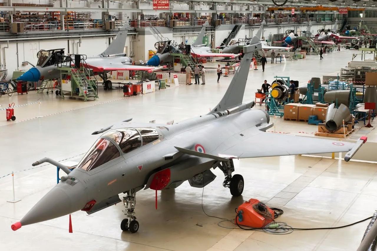 Dassault, 300. Rafale savaş uçağını üretti