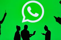WhatsApp anlık mesaj çeviri özelliğini iPhone'larda test etmeye başladı 