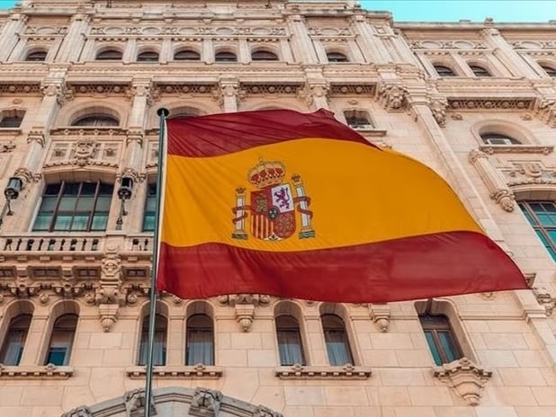 İspanya hükümetinden İsrail'e tam silah ambargosu kararı