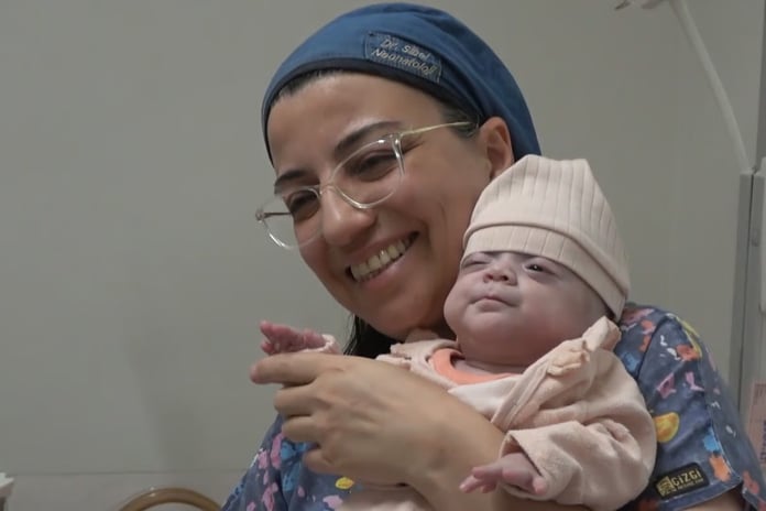 780 gram doğan Elfin bebeğin 180 günlük yaşam mücadelesi