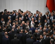 Meclis'te 'en düşük emekli aylığı' gerginliği! Vekiller birbirine girdi 