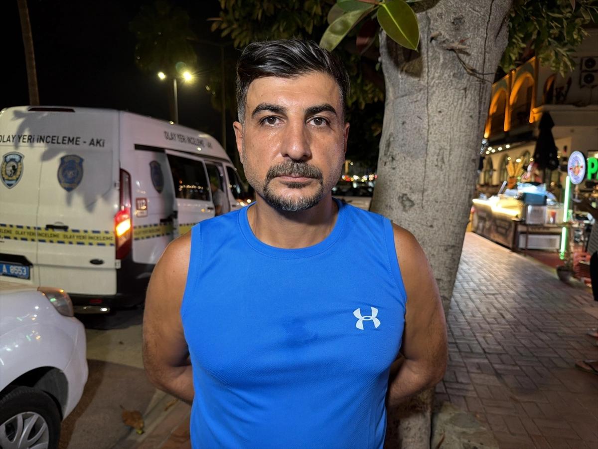 Alanya'da döviz bürosuna silahlı soygun girişimi: Eli boş kaçtı!