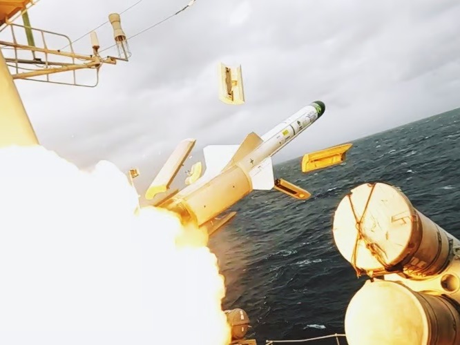 Brezilya donanması MANSUP füzelerini teslim aldı