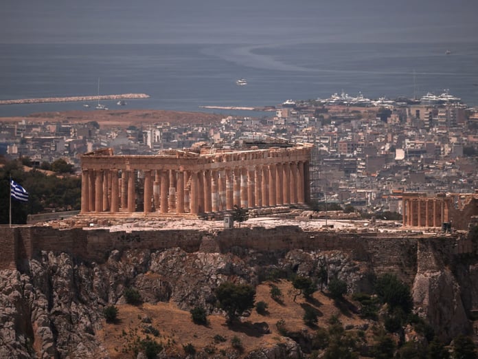 Juncker yıllar sonra açıkladı: Akropolis’i satın önerisi