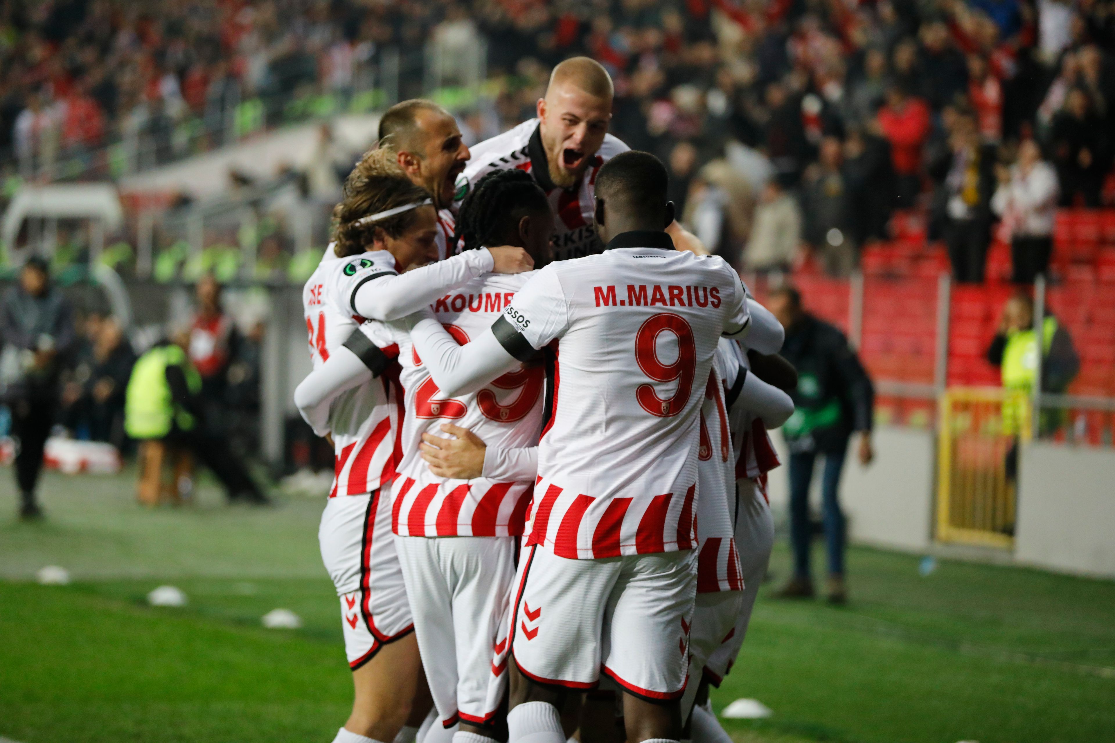 İlk 8