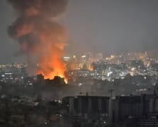 İsrail ateşkes anlaşmasını ihlal etti: Bayram gecesinde Lübnan'ın başkenti Beyrut'a 21 hava saldırısı düzenledi.