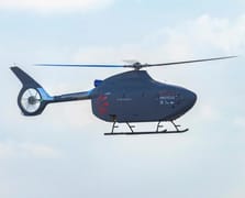 İngiliz Donanması, Kuzey Atlantik tehditlerine karşı mürettebatsız yeni helikopterini uçurdu