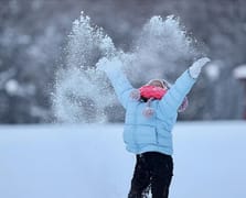 Kar ve buzlanma yurdu esir aldı: 17 ilde eğitime ara verildi