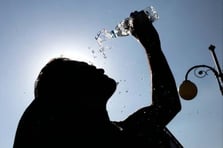 Hafta sonundan itibaren aşırı sıcaklar geliyor: 17 il sarı, 2 il turuncu kodda, İstanbul'a özel uyarı