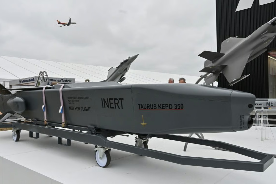 Germany Snubs Taurus Missiles Delays 