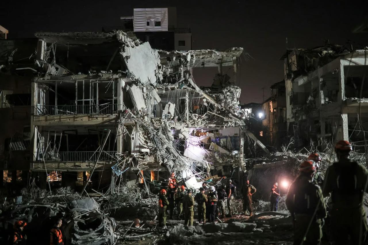 Teh Economist İran'ın füze kapasitesine dikkat çekti