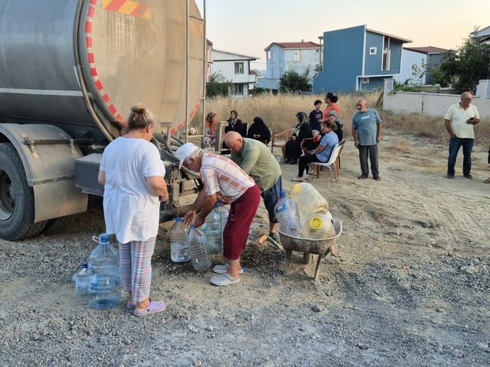 Sene olmuş 2025 Tekirdağ'da bidonla su taşınıyor