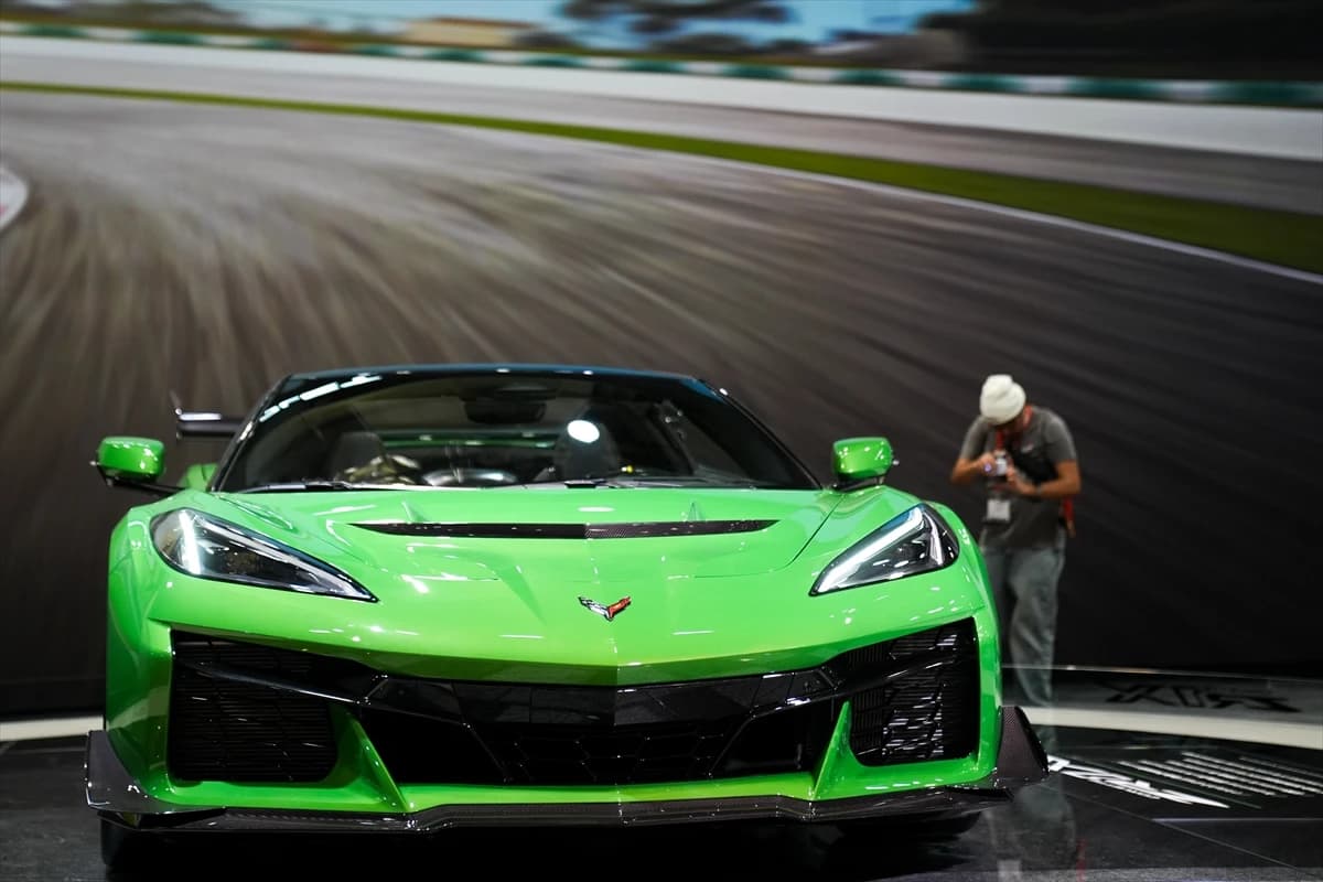 Kanada otomobil fuarı 1.275 beygirlik asfalt canavarı McLaren W1'e ev sahipliği yapacak