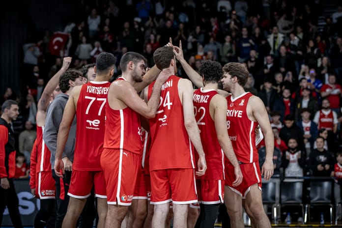 A Milli Basketbol Takımı, İsviçre'yi farklı skorla geçti: Deplasmanda kapalı gişe desteği