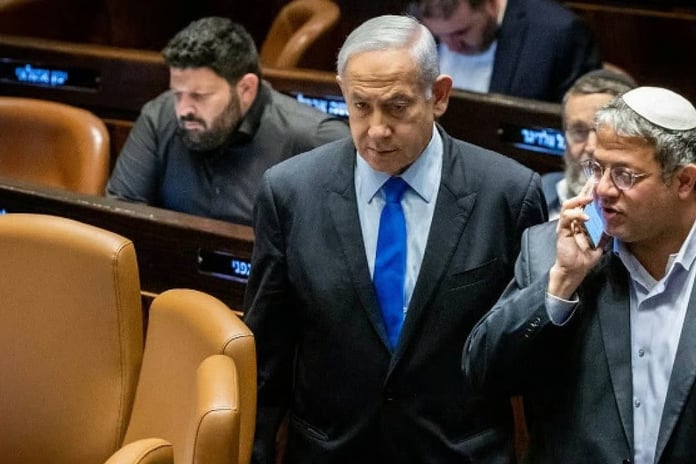 İsrailli yazardan hükümete sert çıkış: Ey deliler Gazze'den çıkın!