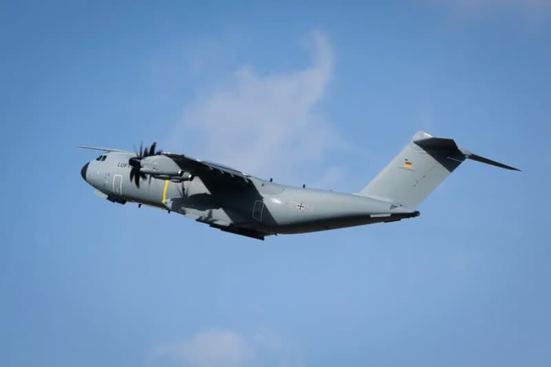 Almanya 52’nci A400M Atlas’ı envantere aldı