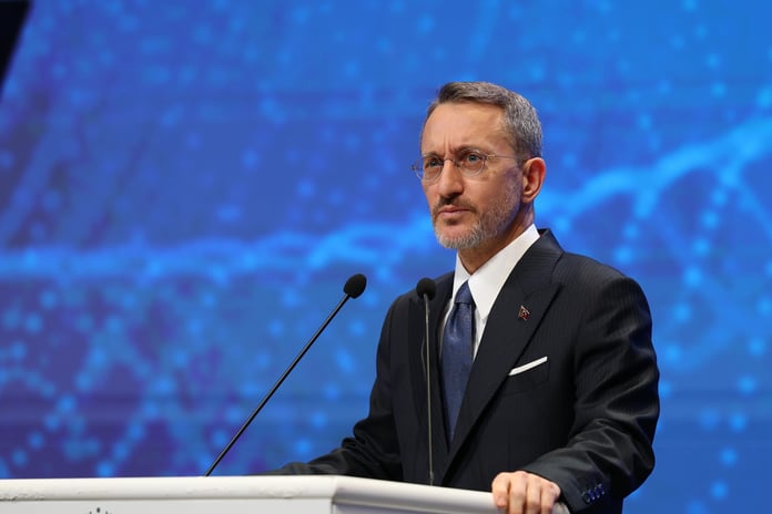 Fahrettin Altun'dan terör örgütü PKK’nın kendini feshetmesine ilişkin açıklama