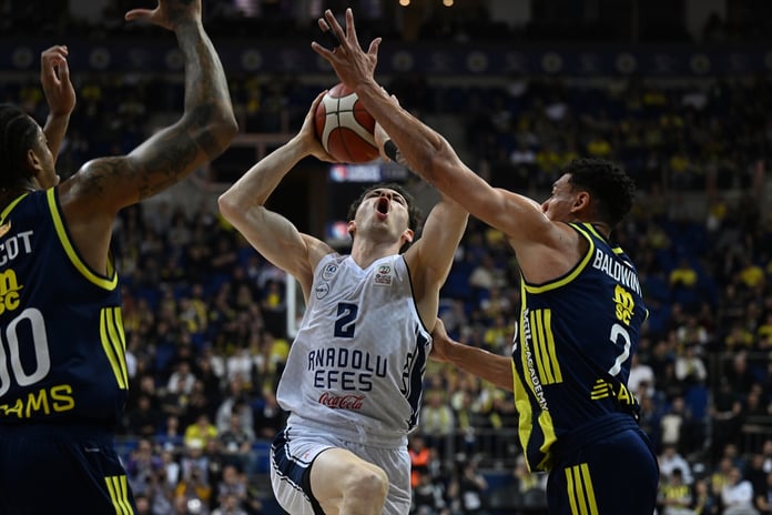 Fenerbahçe iyi başladı